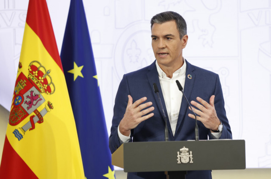 Un Sánchez sin corbata lanza un alegato a favor de su Gobierno: "Nadie nos va a parar"