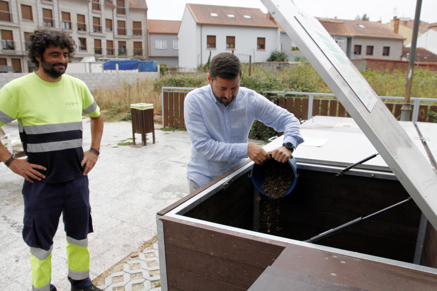 Desde restos de plantas hasta los huesos del churrasco: Cambados ya cuenta con siete composteros