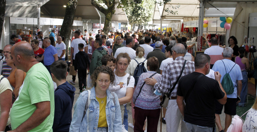 El comercio cambadés sale a la calle con gangas a mitad de precio