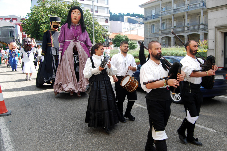 Cancelan la procesión de San Roque de Caldas al soltarse la imagen del pedestal y caer sobre un niño