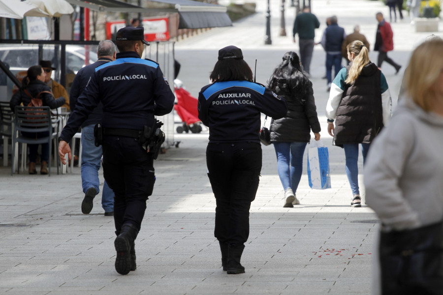 Localizan desorientado cerca del Concello a un nonagenario al que buscaba su familia