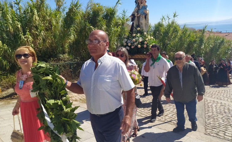 Castiñeiras rinde homenaje a la patrona de la gente del mar con varias ofrendas