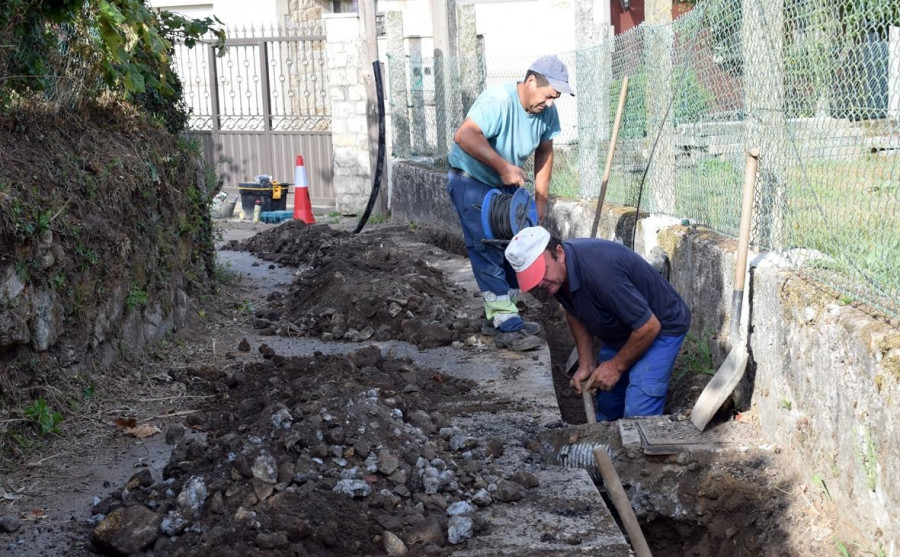 Valga ejecuta obras urgentes de cambio de tuberías para evitar pérdidas de agua