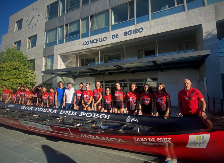 Cabo de Cruz presenta su trainera para la máxima categoría