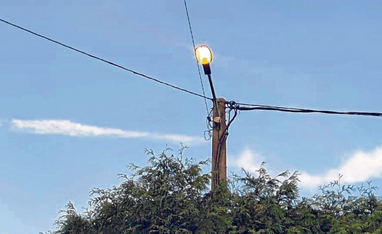 Giráldez afirma que el BNG “mente” y defiende la gestión del agua y la luz ante la acusación de malgasto