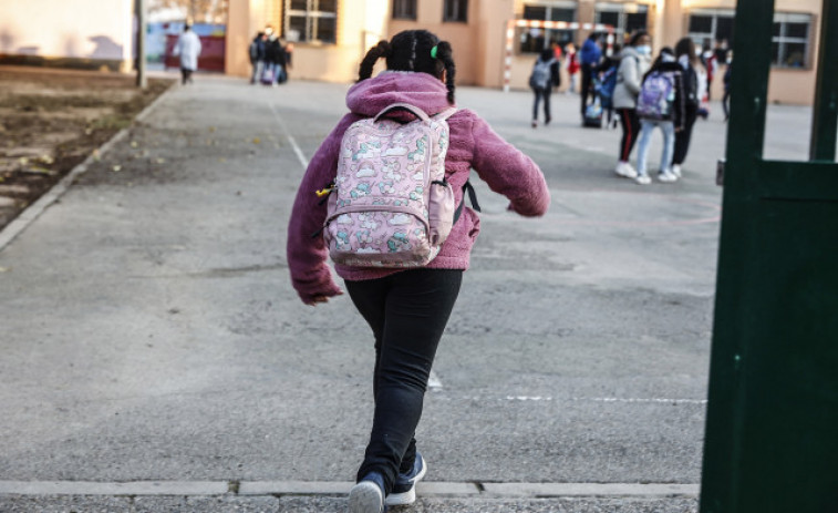 Más de 300.000 gallegos de Infantil a Bachillerato comienzan el curso el jueves