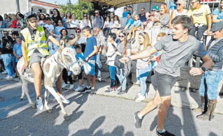 Farruquito, Felipe y Negrita devuelven la gloria a la Carreira de Burras de San Roque