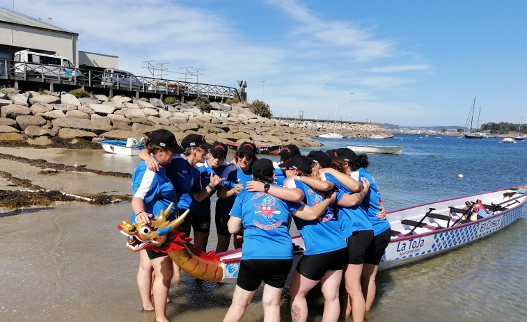 La Travesía Barca de Pedra inaugura en San Vicente su peregrinación por la Ría de Arousa