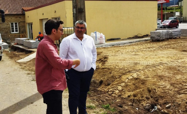 Ribadumia comienza las obras de mejora del recinto del edificio municipal de servicios sociales