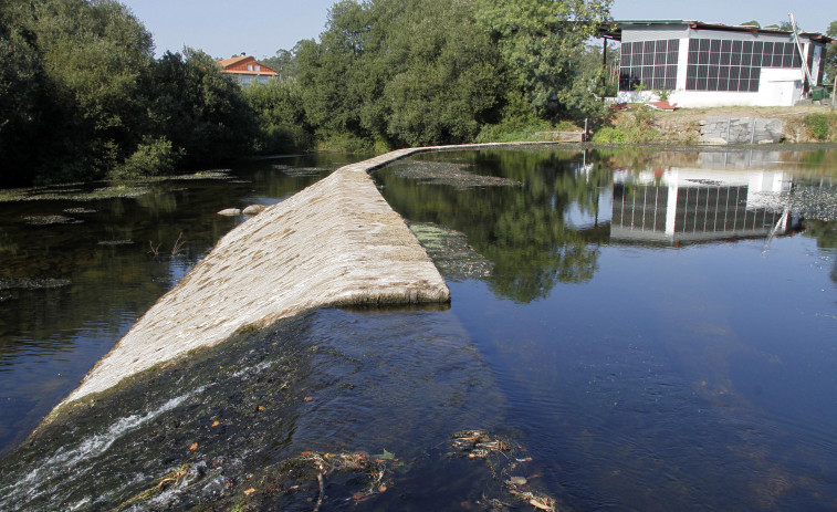 O Salnés bate récords de consumo de agua que urgen la ampliación de la ETAP