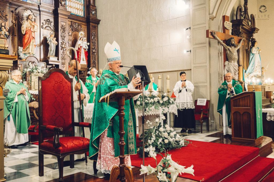 La iglesia de San Cipriano celebra sus 65 años con algunos de sus constructores