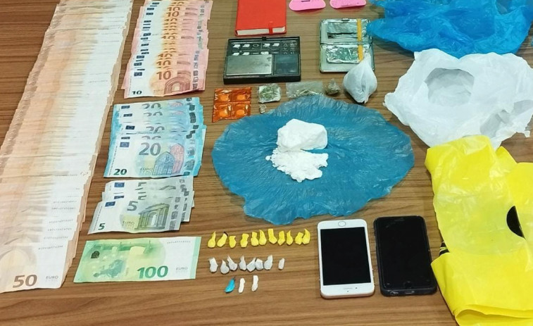 Detenidos un vecino de Ribeira y otro de Rianxo por tráfico de drogas durante las Festas da Guadalupe