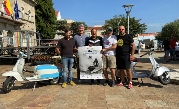 El encuentro de vespas y lambrettas espera reunir en O Grove pilotos y motos de las cuatro provincias