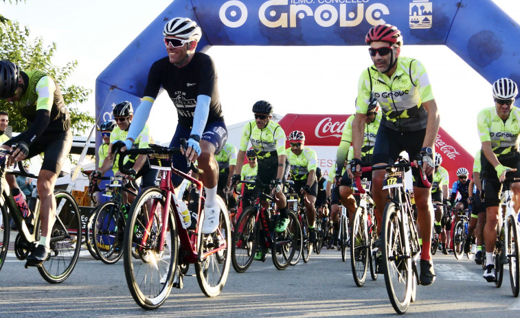 Lara Lois y Daniel García triunfan en la Marcha Ciclista do Marisco de O Grove