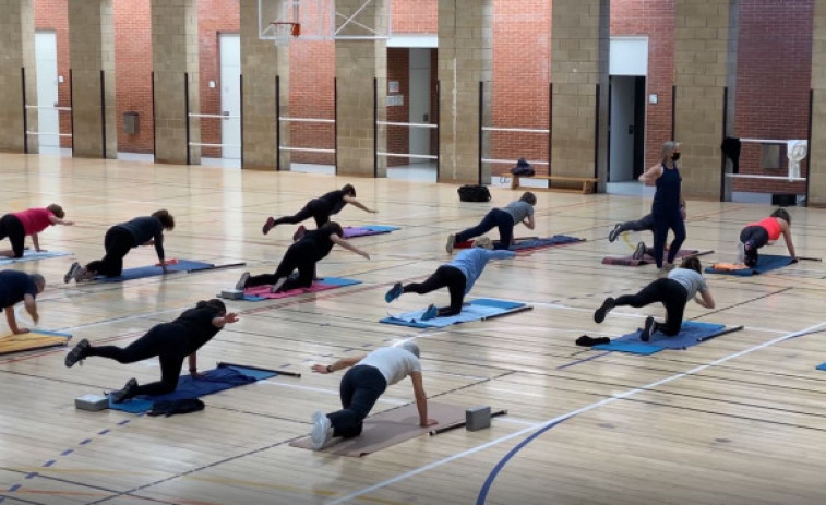 La OMS aconseja yoga y meditación para mejorar la salud mental en el trabajo