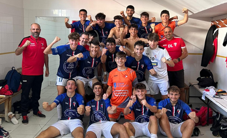 El Arosa juvenil suma un punto que sabe a gloria en Santander ante el Racing