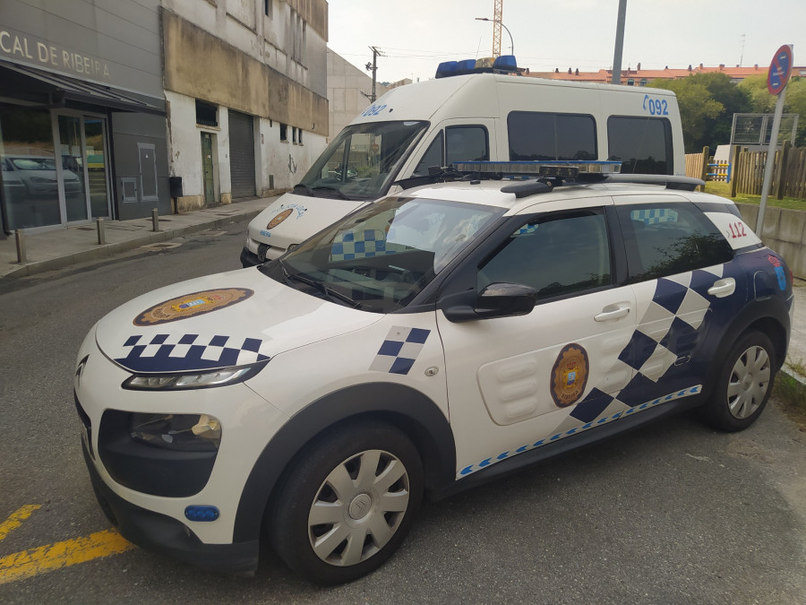 Denunciado en Ribeira un conductor por un delito contra la seguridad vial tras cuadruplicar la tasa de alcoholemia