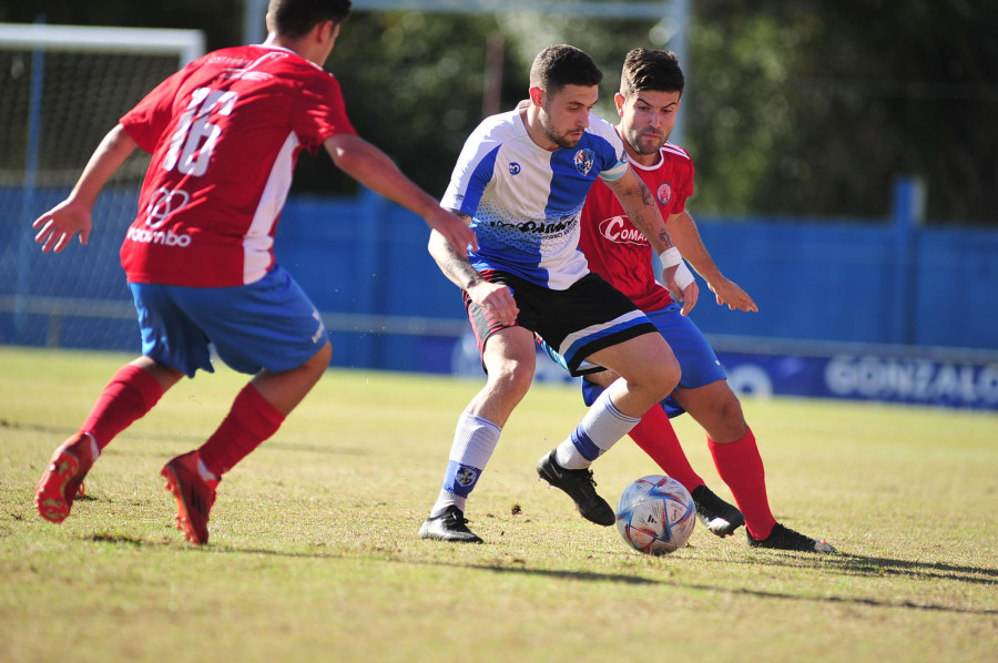 El Portonovo se deja dos puntos en Verín el encajar el 2-2 contra diez en el 87