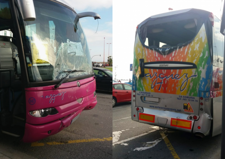 Heridos leves 18 niños escolares en una colisión entre dos autobuses en A Coruña