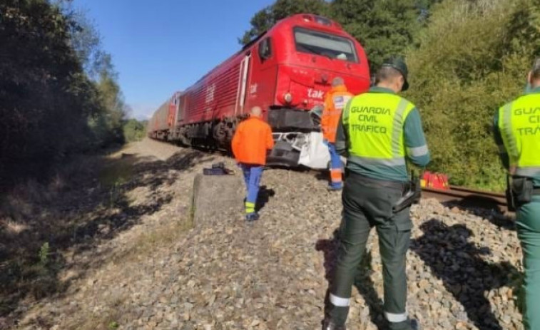 Muere un hombre de 50 años al ser arrollado por un tren de mercancías en Rábade