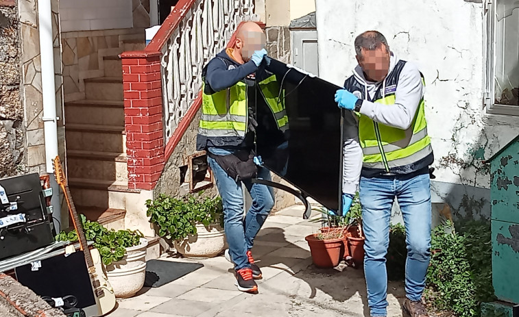 Una operación contra el menudeo se salda con dos mujeres y un hombre detenidos en Martín