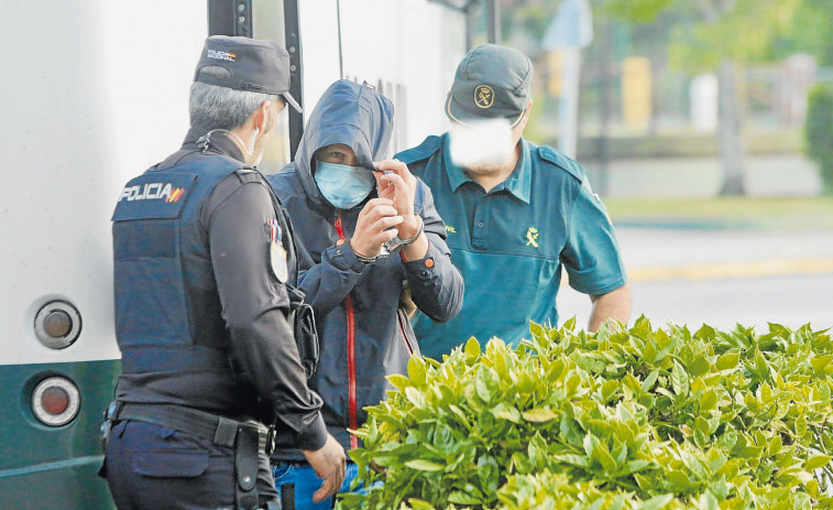 Dictan prisión provisional para dos arrestados en la redada de Arousa