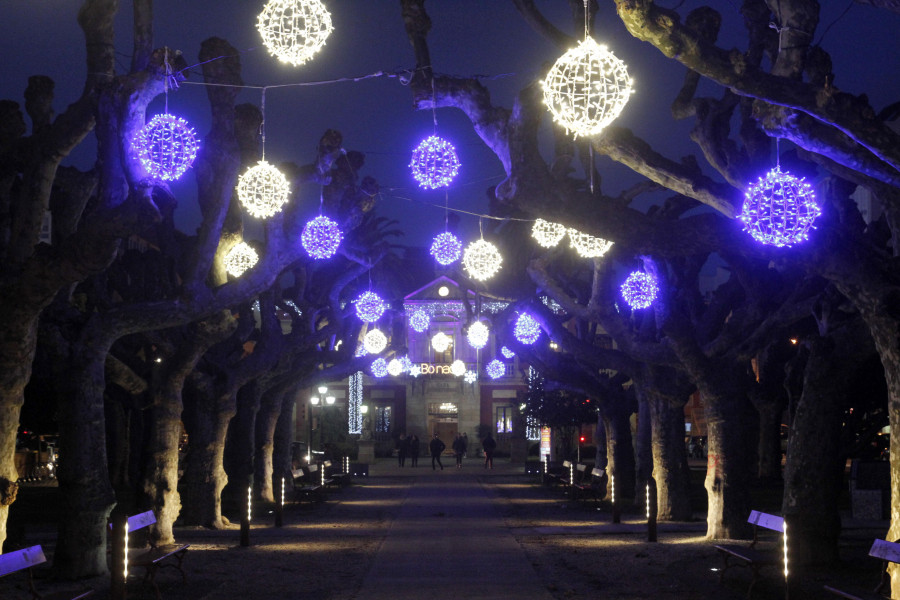 Vilagarcía reducirá un 35 % el tiempo de encendido del alumbrado navideño