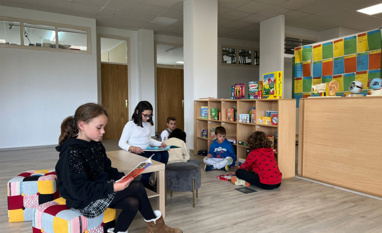 Los colegios de Carreira y Santa María do Castro se integran en el plan de mejora de bibliotecas escolares