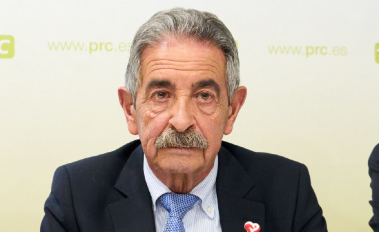 Revilla: Me veo obligado a seguir por la petición unánime de mis compañeros