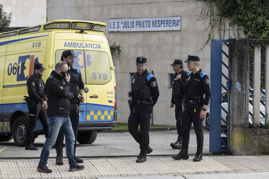 Muere un estudiante al caerse un muro en un instituto de Ourense