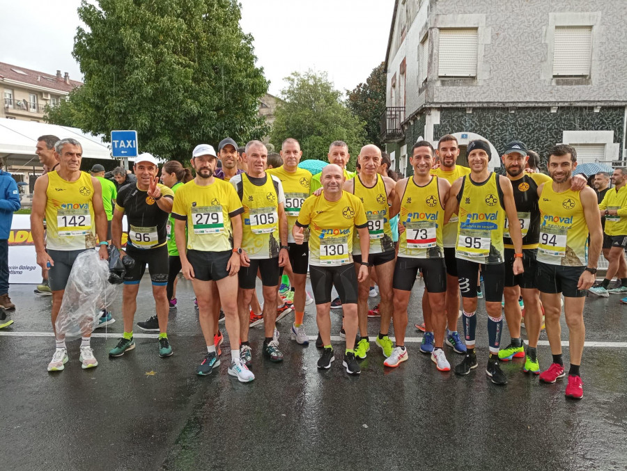 El Atletismo Cambados, subcampeón por equipos en la Popular de Ames