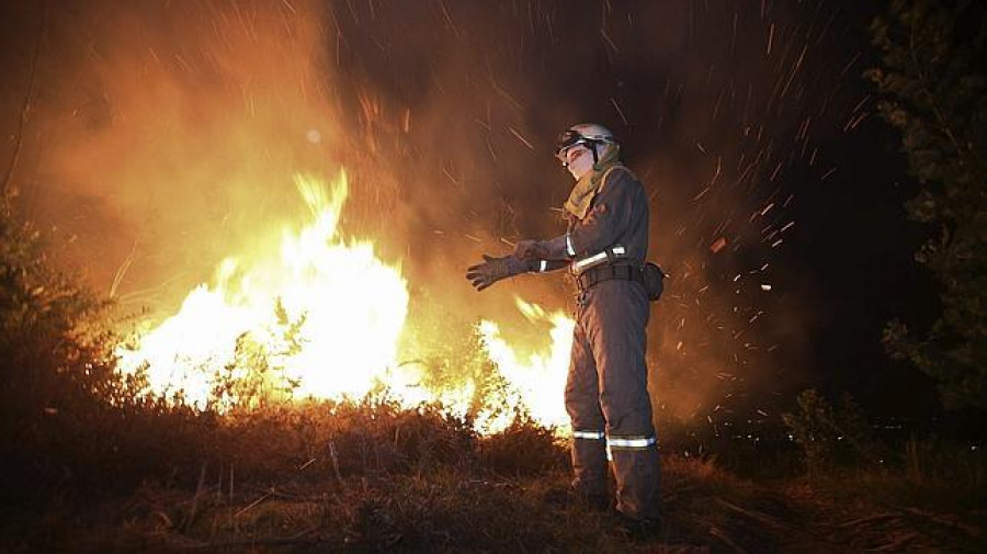 Detienen a una persona por un incendio de hace un mes en Palmeira y sospechan que provocó otros nueve fuegos