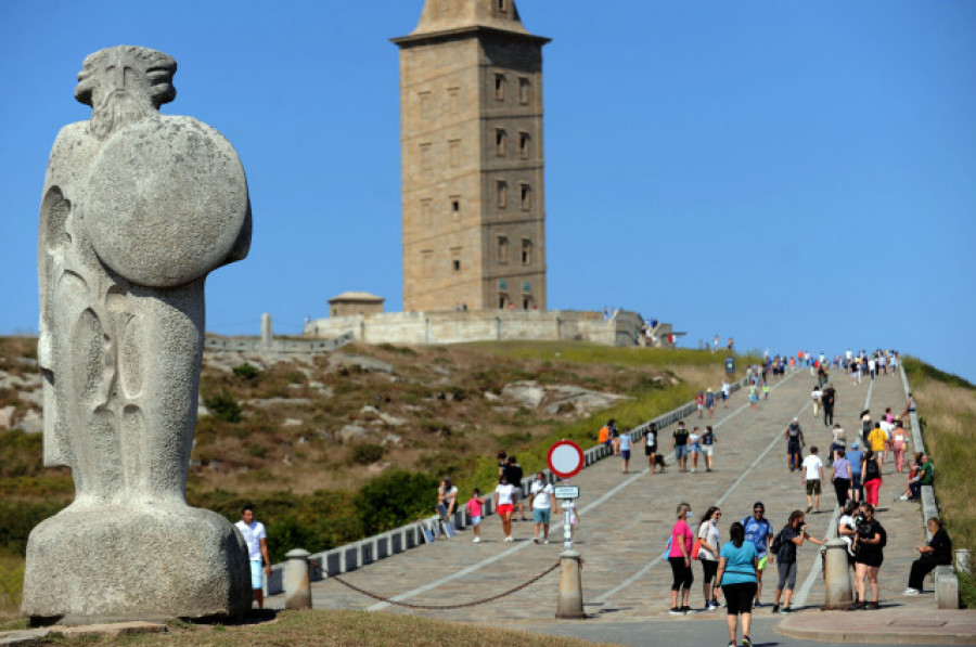 España recibe 16,1 millones de turistas hasta marzo y registra el mejor primer trimestre de la historia