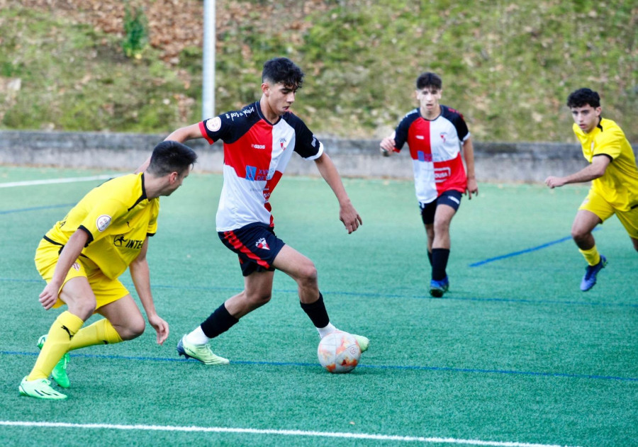 El Arosa resistió una hora ante el Sporting, que impuso la lógica