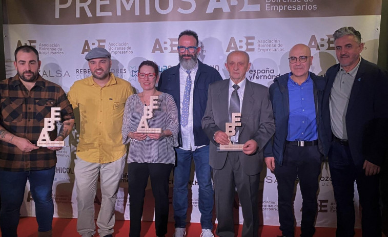 La ABE premia a José España Silva, la Carnicería Moncho Boga y la Terraza do Furancho