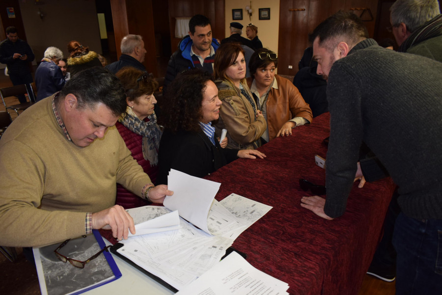 La Xunta cita para diciembre y febrero a los dueños de terrenos afectados por la fase inicial de la variante de Ribeira