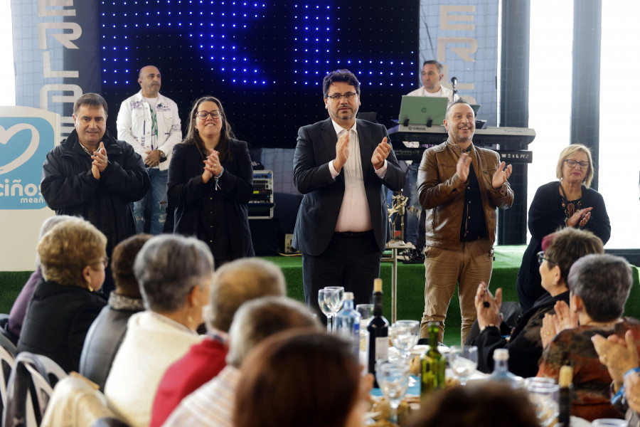 El PP de Cambados y Veciños de Meaño celebran sus comidas de Navidad