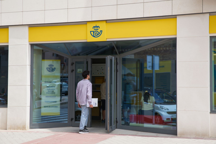 Correos refuerza sus soluciones incorporando servicios financieros