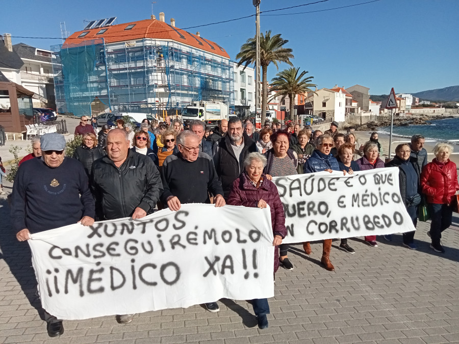 Corrubedo prepara una movilización con el apoyo comarcal para exigir un médico diario y a tiempo completo