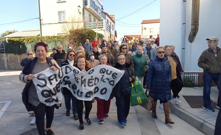 La espera para una consulta con el médico de familia alcanza los 12 días en el centro de salud de Ribeira