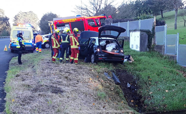 Herida una mujer tras sufrir un accidente en Bamio