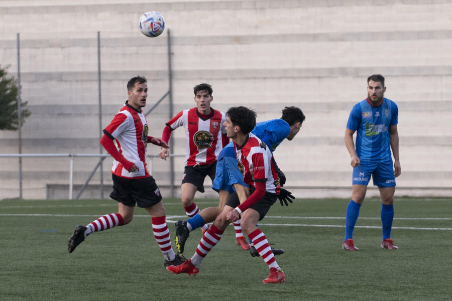 Un gol de Giorgio Fontán da un valioso punto al Céltiga en Barbadás