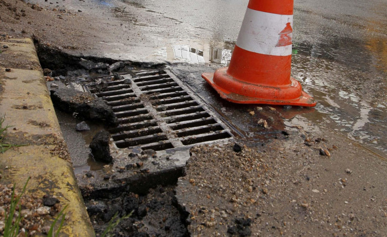 La Auditoría revela que la red municipal de Vilagarcía pierde un  23 por ciento  del agua cada año