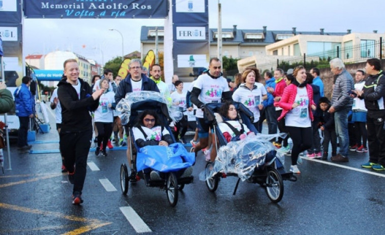 Las dos únicas gallegas con ataxia telangiectasia participarán este domingo en la media maratón de Fene