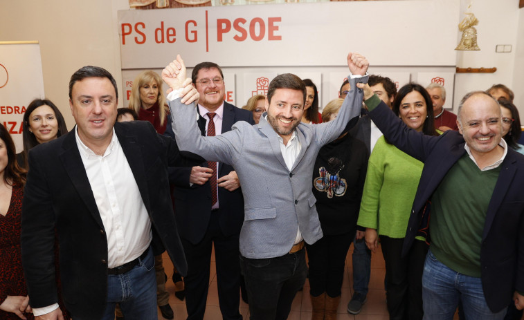 Lago inicia la carrera hacia la Alcaldía: “Son de Cambados antes que do PSOE”