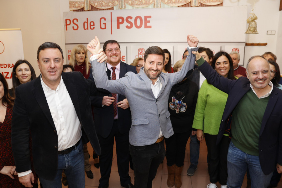 Lago inicia la carrera hacia la Alcaldía: “Son de Cambados antes que do PSOE”