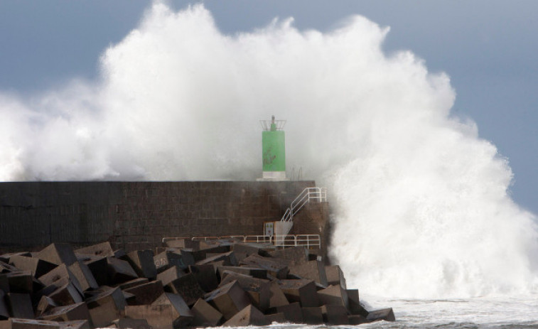 El temporal deja en zonas de Galicia 60 litros de lluvia por metro cuadrado y vientos de más de 120 km/h