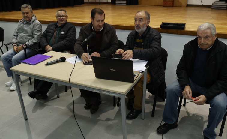 Los comuneros de Rubiáns prevén tener lista la ampliación del cementerio durante el próximo año