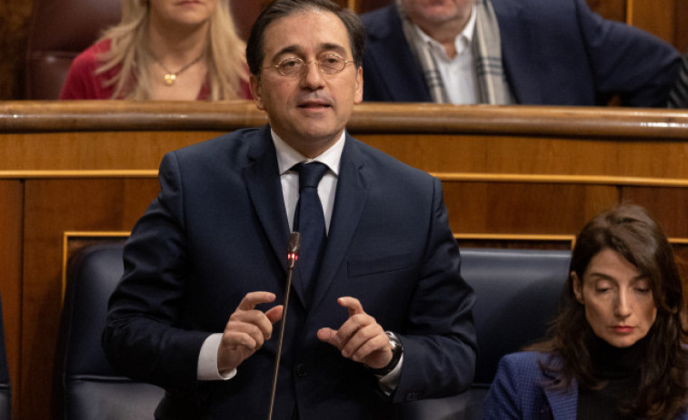 Albares dice que no investigan a eurodiputados españoles en la trama de Catar