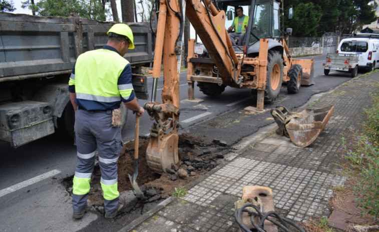 Vecinos de Castiñeiras exigen la solución definitiva al problema de las averías en la traída de agua